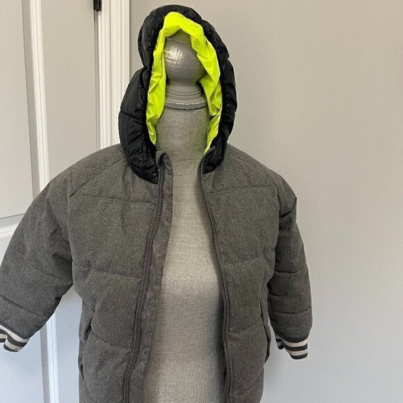 GAP Boys Waterproof Puffer Coat size S Great Condition - Picture 1 of 3